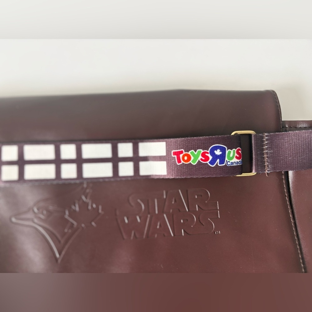 Toronto Blue Jays x Star Wars Chewbacca Messenger Bag Toys R Us - Picture 3 of 6